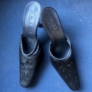 BCBGMaxAzria Black Fur-Textured Mules